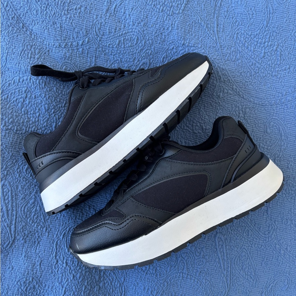 Chunky Zara sneakers never worn!!